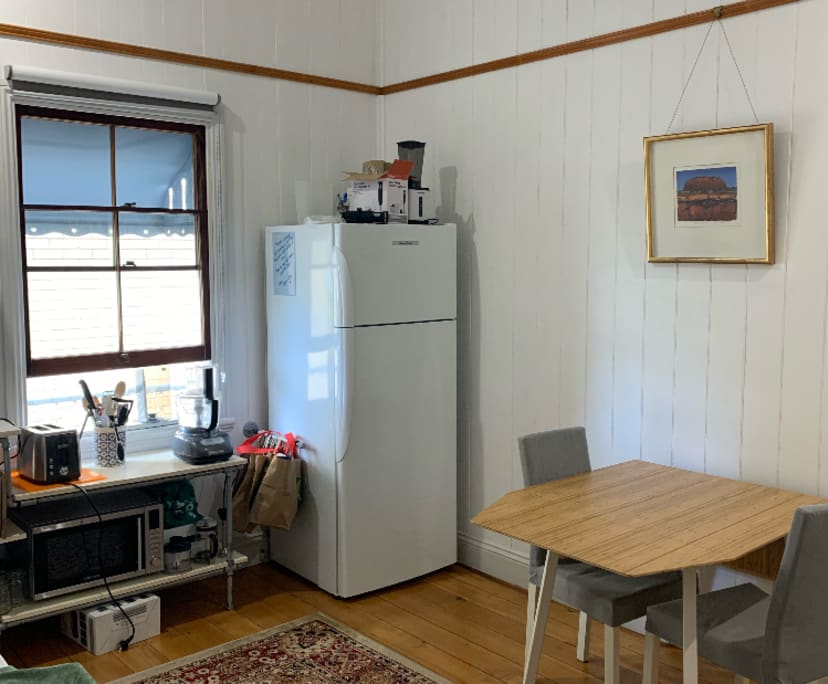 $350, Share-house, 2 bathrooms, Kangaroo Point QLD 4169