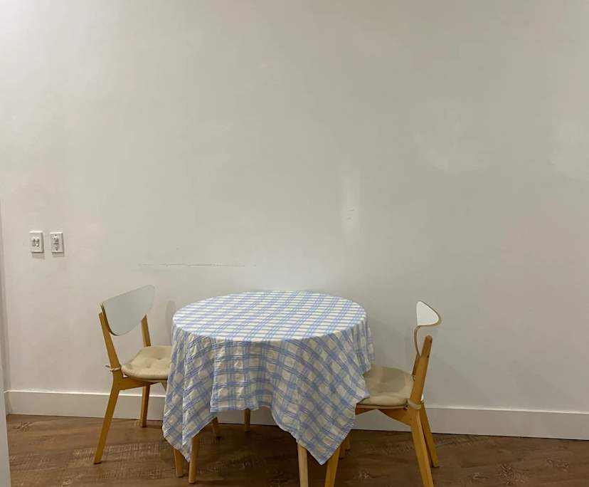 Whole property with 1 room for rent