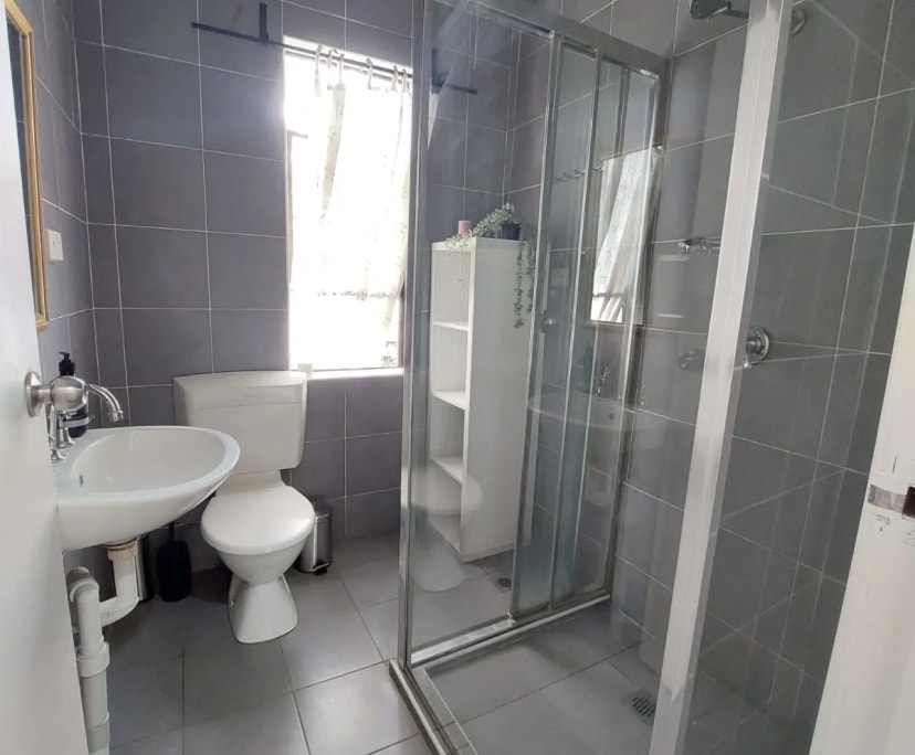 $380, Student-accommodation, 4 bathrooms, Forest Lodge NSW 2037