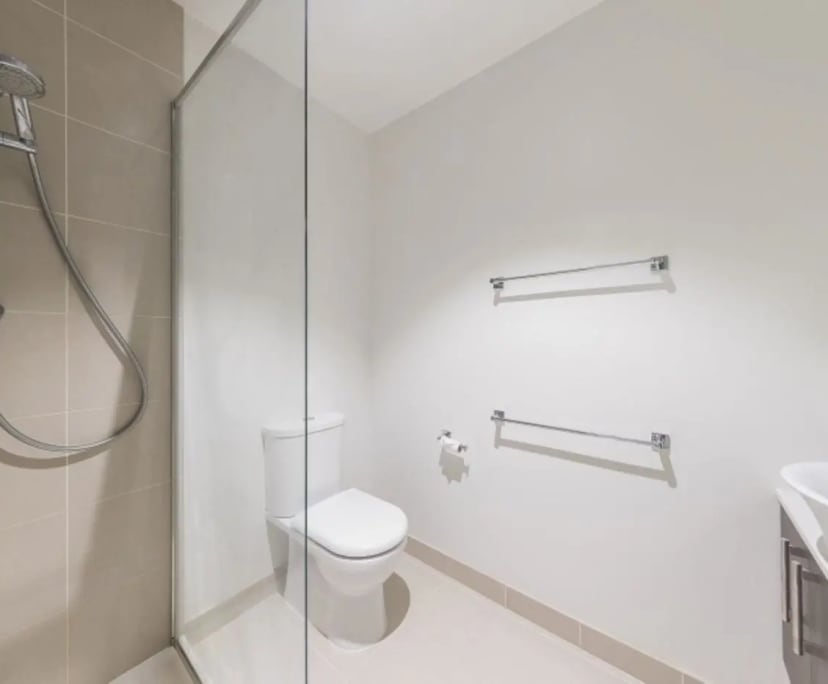$410, 1-bed, 1 bathroom, Melbourne VIC 3000