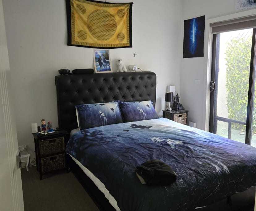 Unfurnished room in a share house