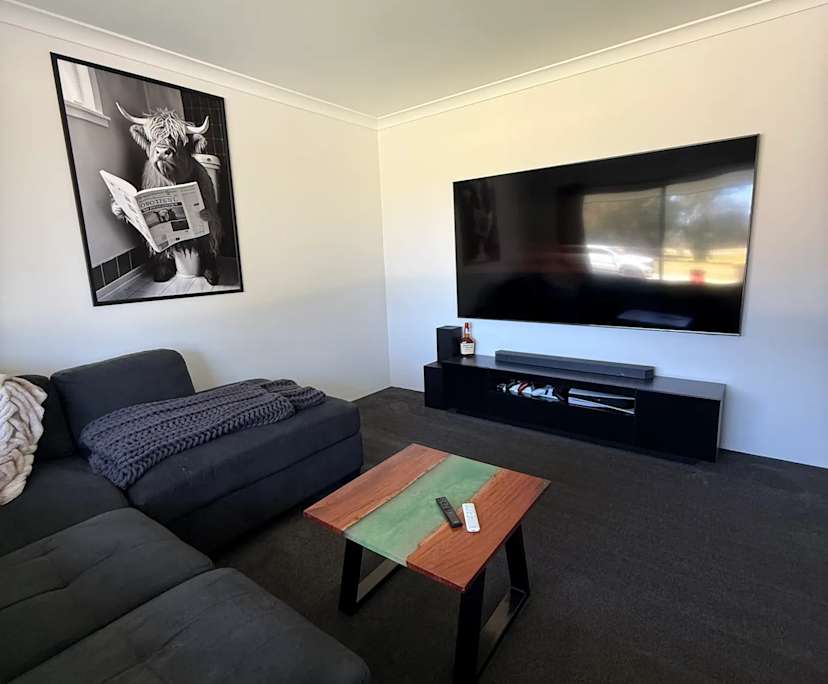 $275, Share-house, 4 bathrooms, Anketell WA 6167