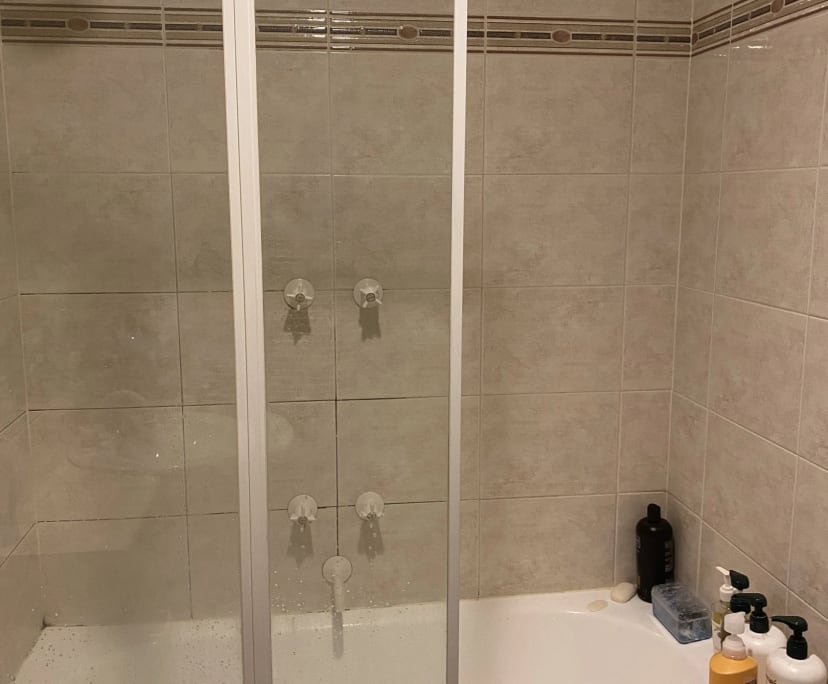$350, Flatshare, 2 bathrooms, Southbank VIC 3006