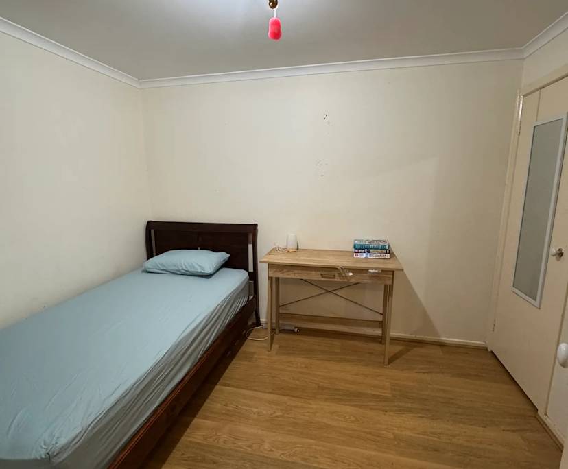 Room in a share house