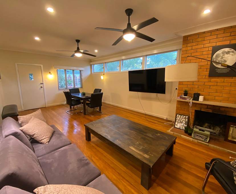 $295, Share-house, 5 bathrooms, Saint Lucia QLD 4067