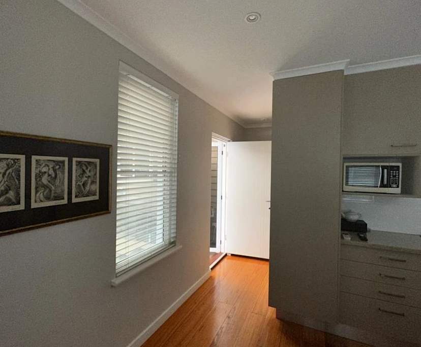 $550, Studio, 1 bathroom, Carramar WA 6031
