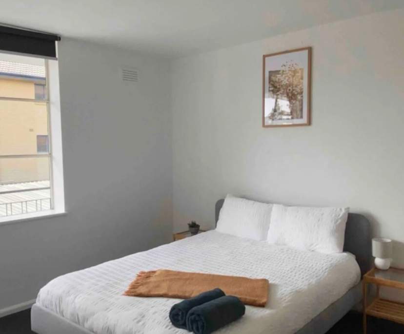 $275, Flatshare, 2 bathrooms, St Kilda VIC 3182