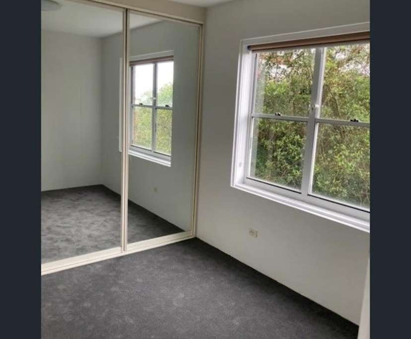 Unfurnished room in a flatshare