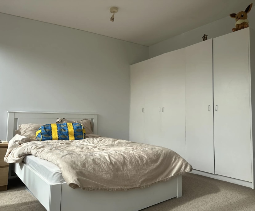 Unfurnished room in a flatshare