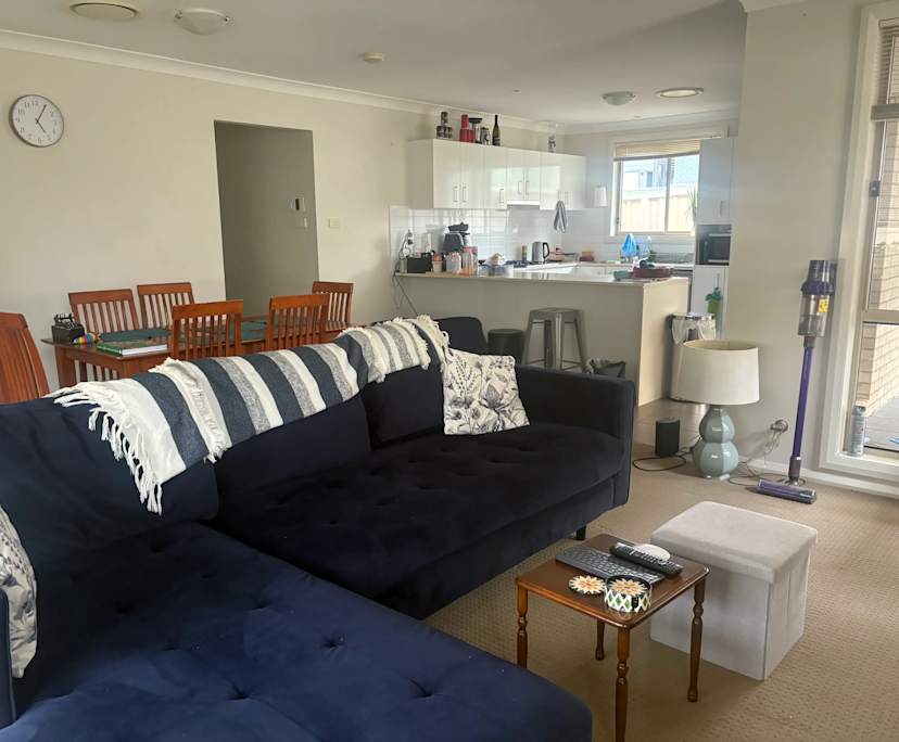 Unfurnished room in a flatshare