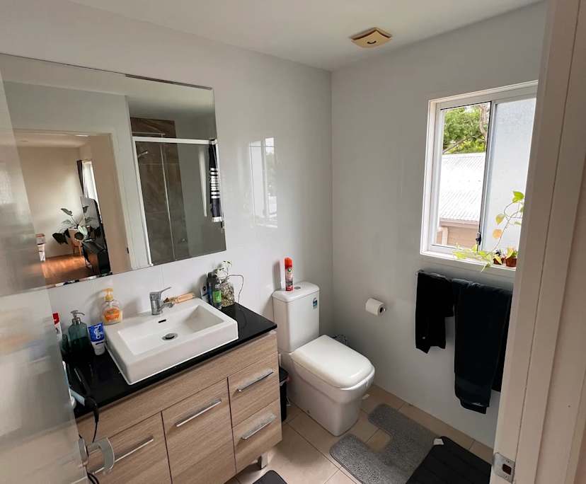 Unfurnished room with own bathroom