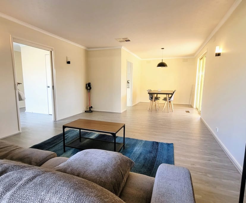Room in a share house