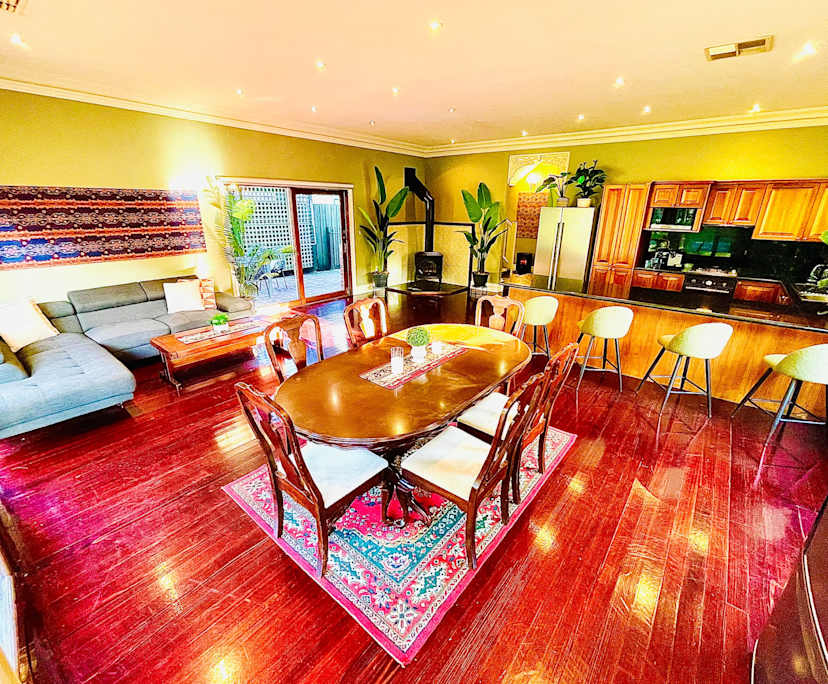 $350, Share-house, 6 bathrooms, Carnegie VIC 3163