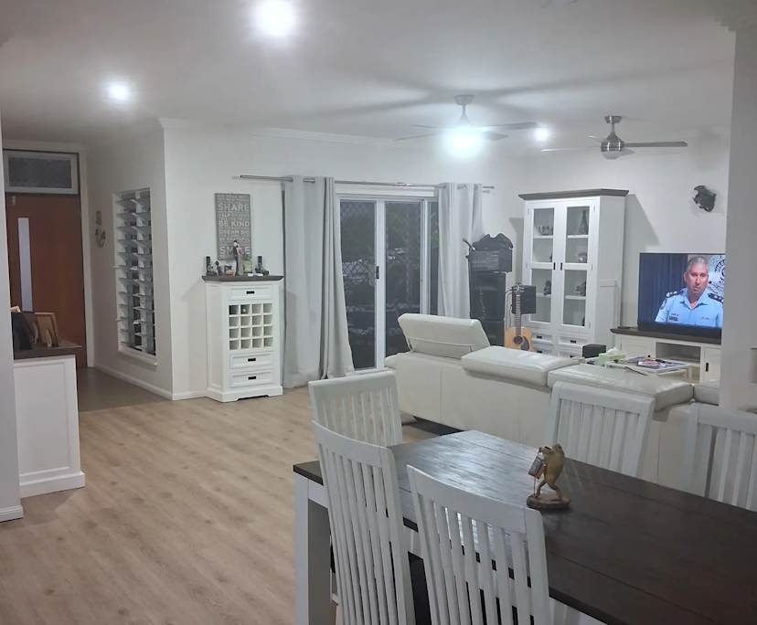 Furnished room in a share house