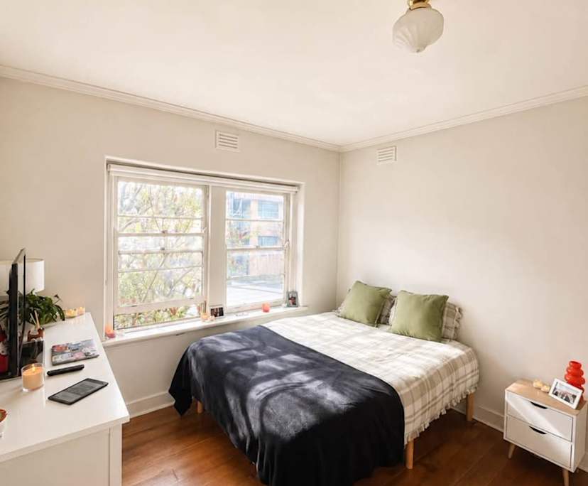 Furnished room in a share house