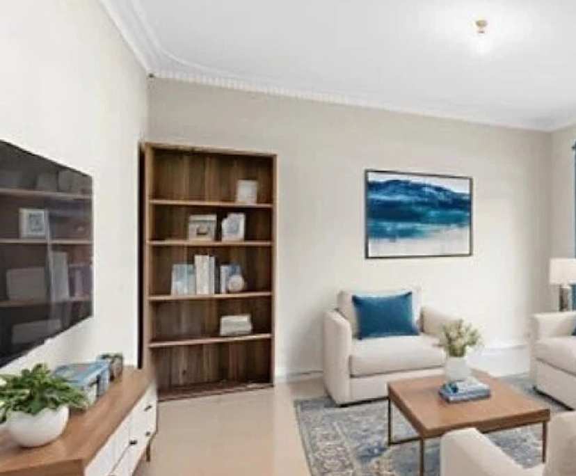 Furnished room in a share house