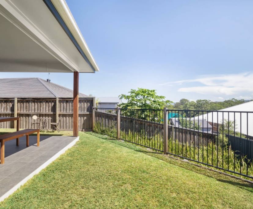 Room for Rent in Woombye, Sunshine Coast 300, Unf...