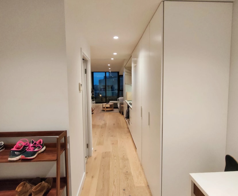 $375, Flatshare, 2 bathrooms, South Yarra VIC 3141