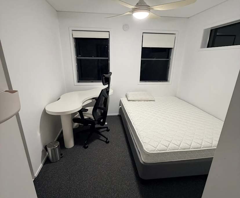 Furnished room with own bathroom