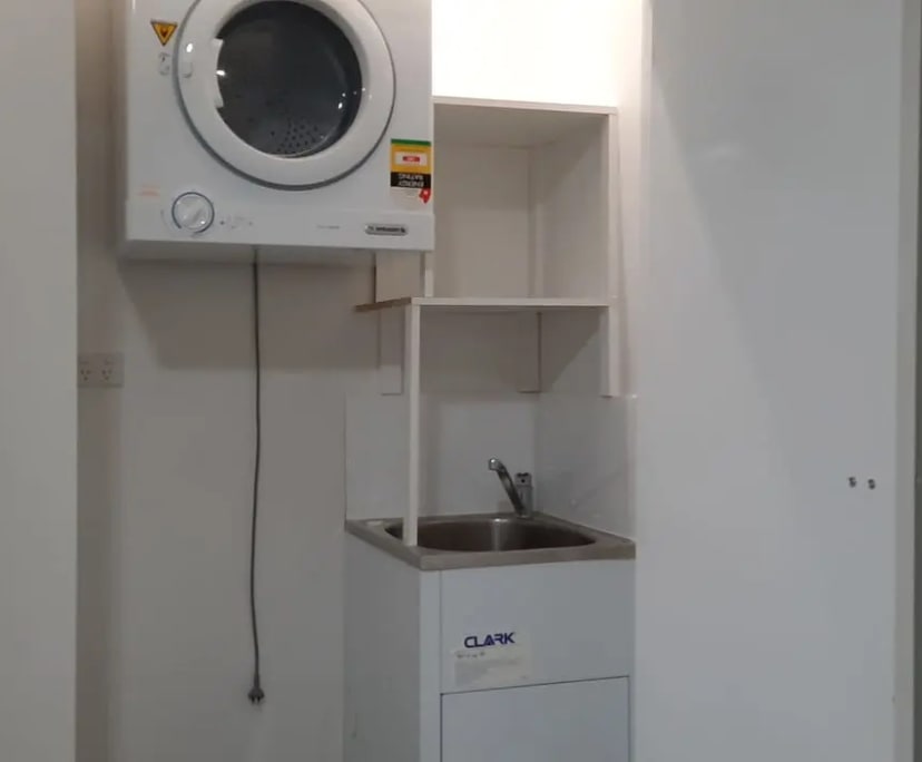 $300, Flatshare, 2 bathrooms, Toongabbie NSW 2146