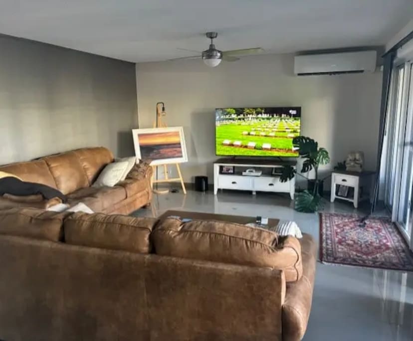 Furnished room with own bathroom