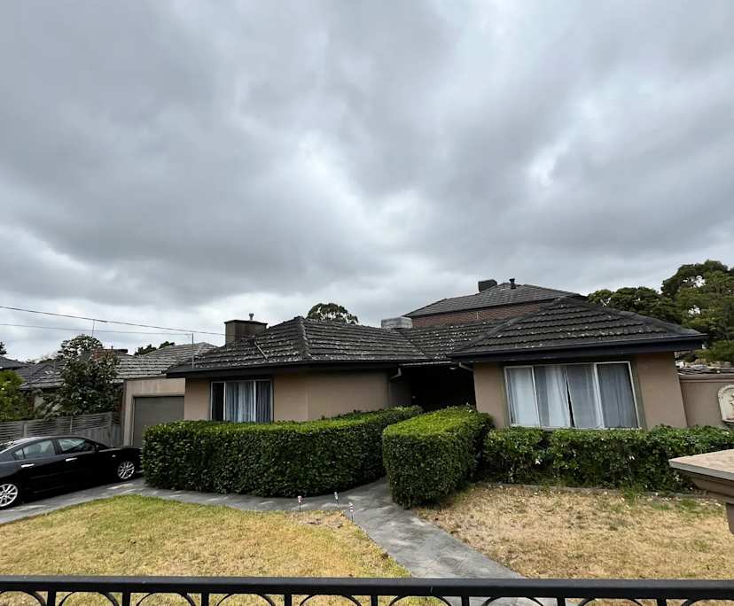 Room in a share house
