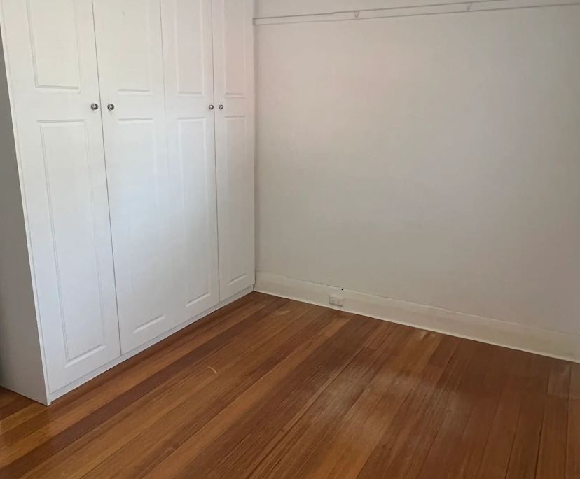 Room in a share house