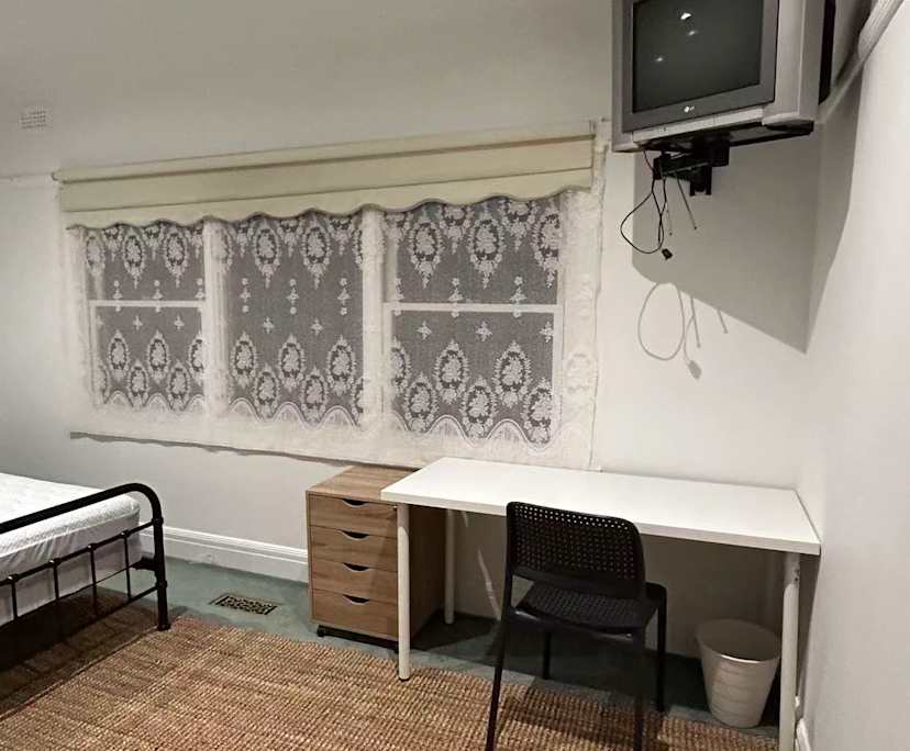 $290, Share-house, 4 bathrooms, Oakleigh VIC 3166