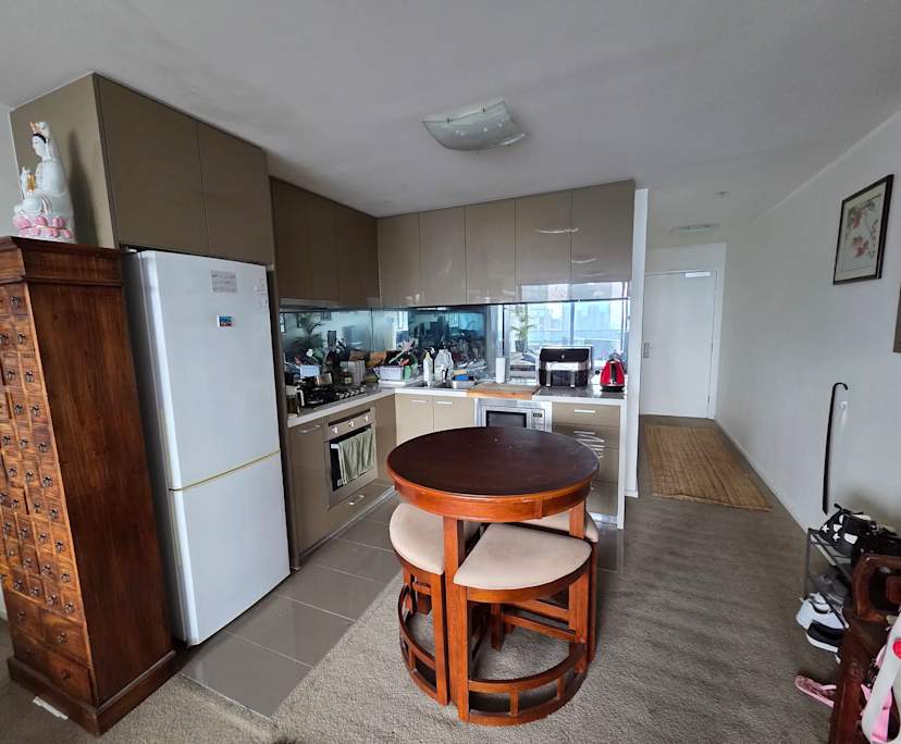 Furnished room in a flatshare