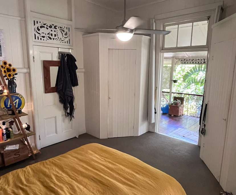 Unfurnished room with own bathroom