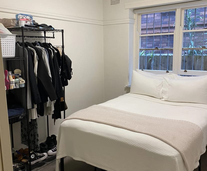 Furnished room in a share house