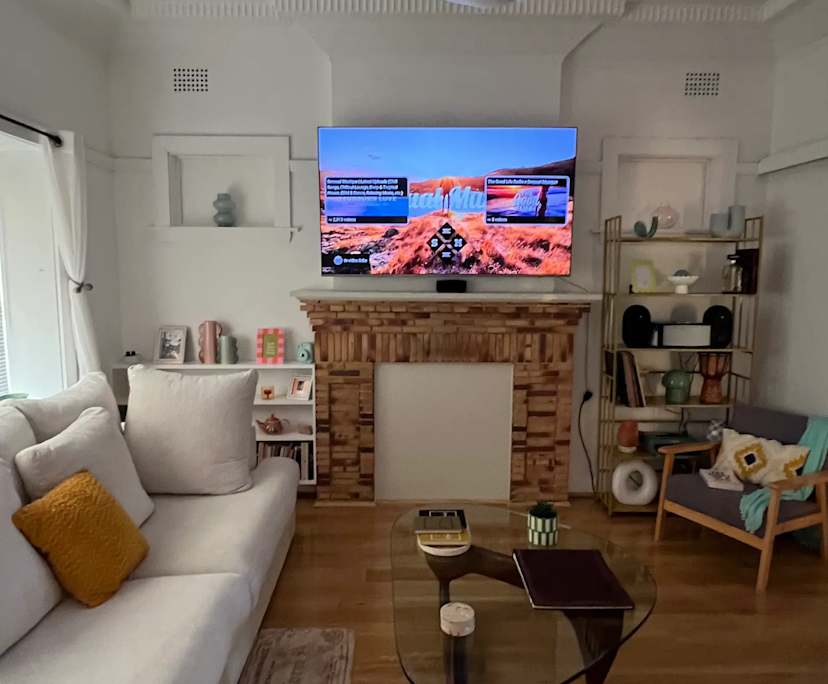 $1,300, Homestay, 2 bathrooms, Kingsgrove NSW 2208