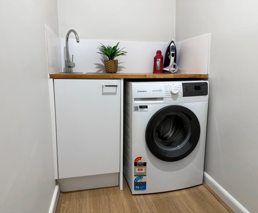 $289, Share-house, 4 bathrooms, Kensington VIC 3031