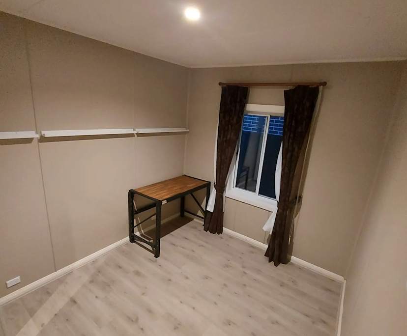 Unfurnished room in a share house