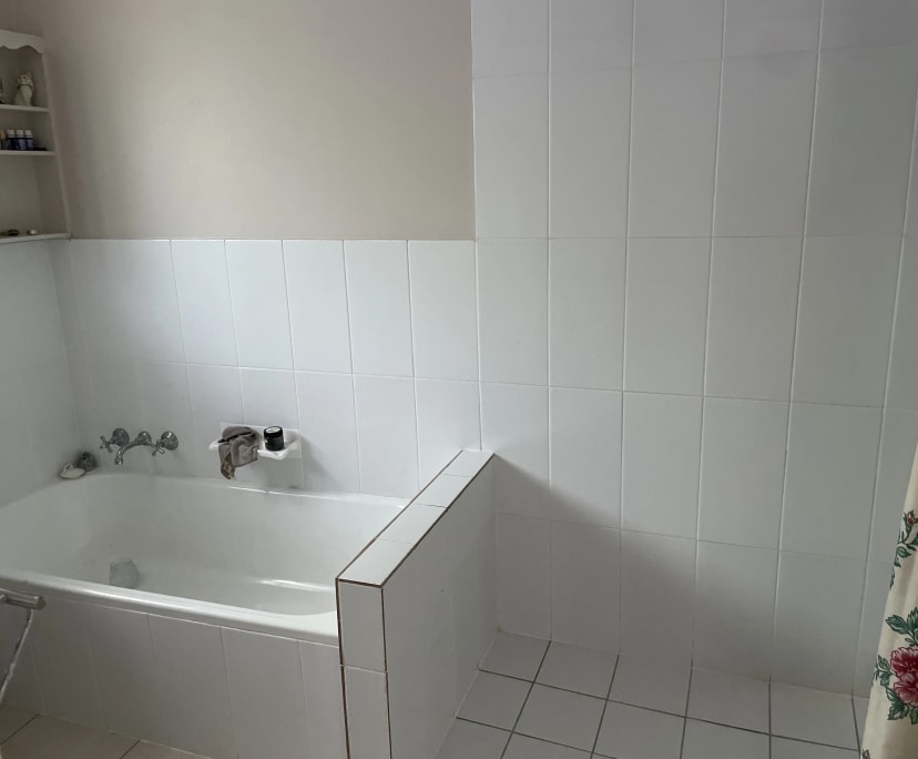 $235, Flatshare, 3 bathrooms, Banora Point NSW 2486