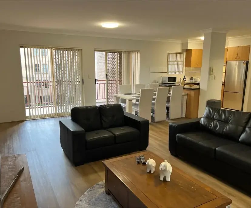 $300, Flatshare, 3 bathrooms, Chippendale NSW 2008