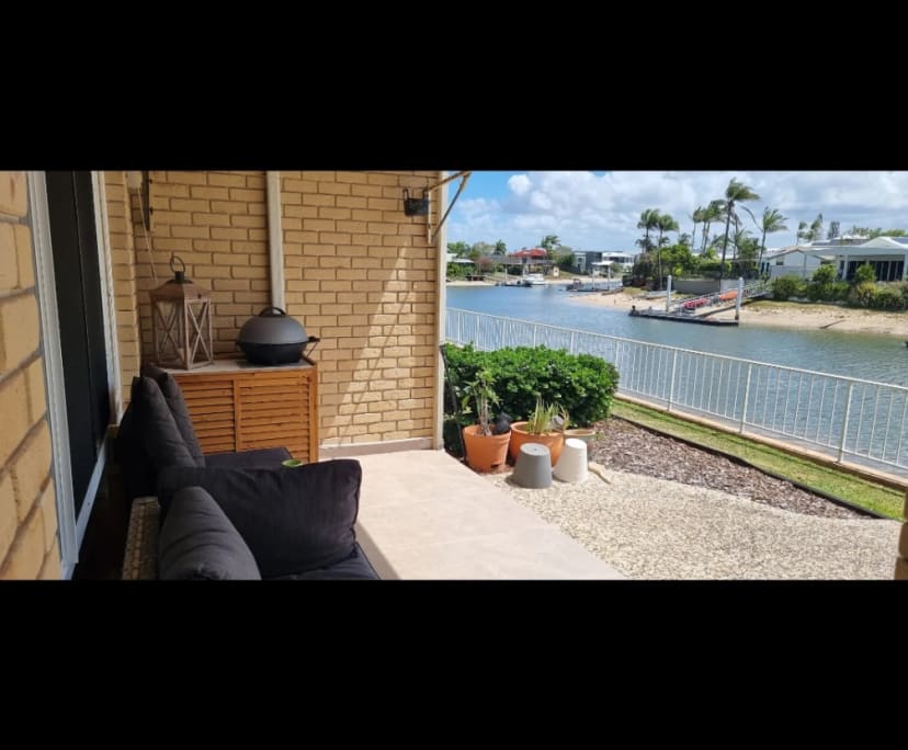 Furnished room in a flatshare