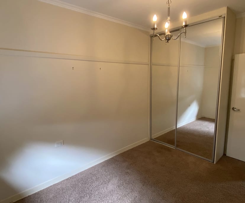 Room in a share house