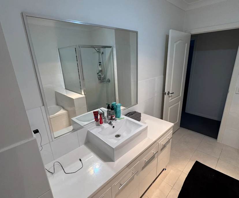 $400, Share-house, 3 bathrooms, Varsity Lakes QLD 4227