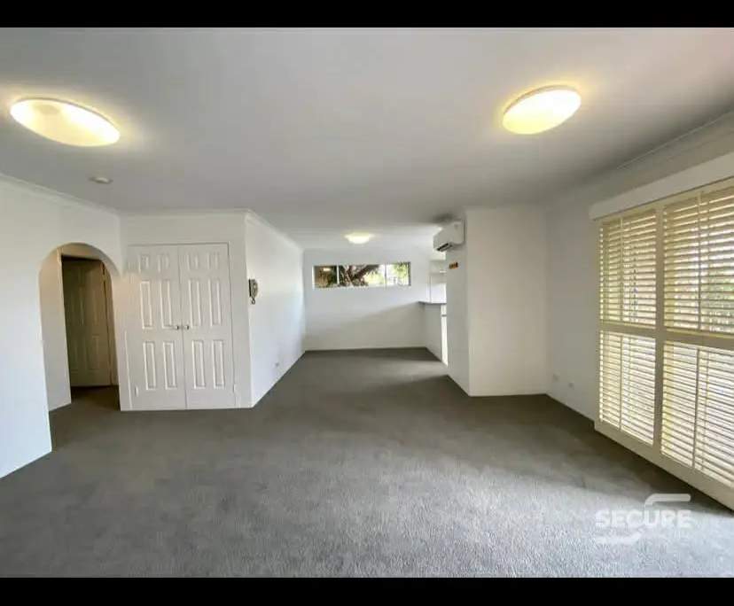 $450, Flatshare, 3 bathrooms, Toowong QLD 4066