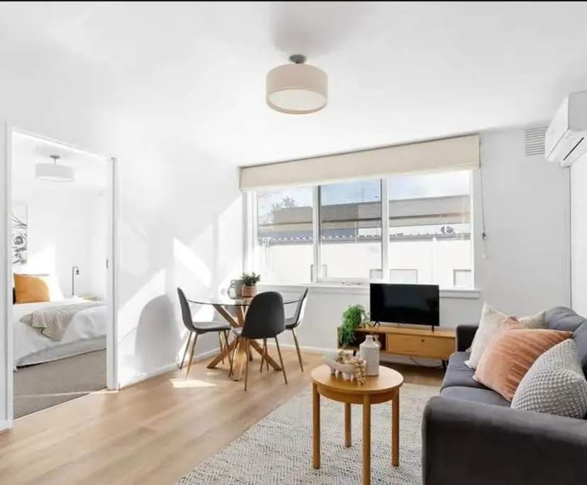 Whole property with 2 rooms for rent