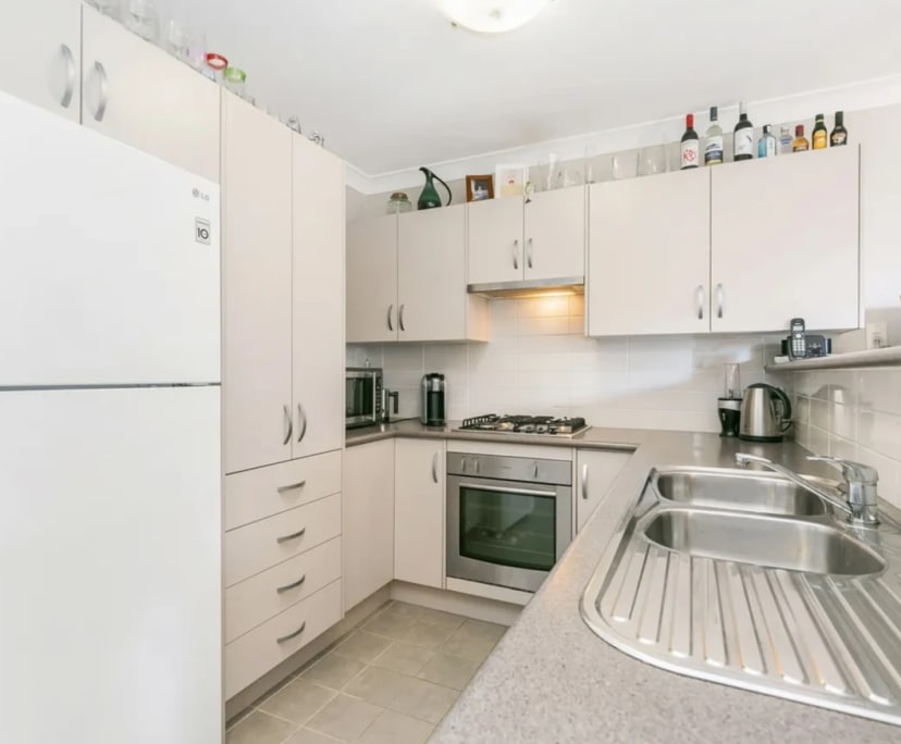 Unfurnished room in a share house