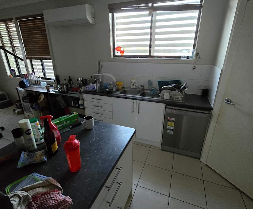 $300, Flatshare, 3 bathrooms, Ashgrove QLD 4060