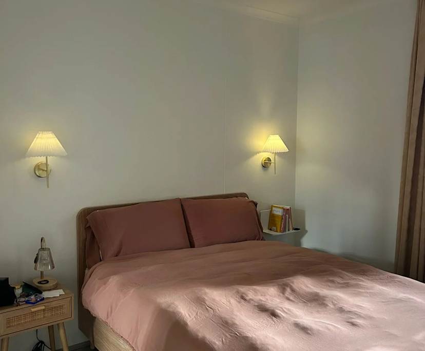 Furnished room with own bathroom