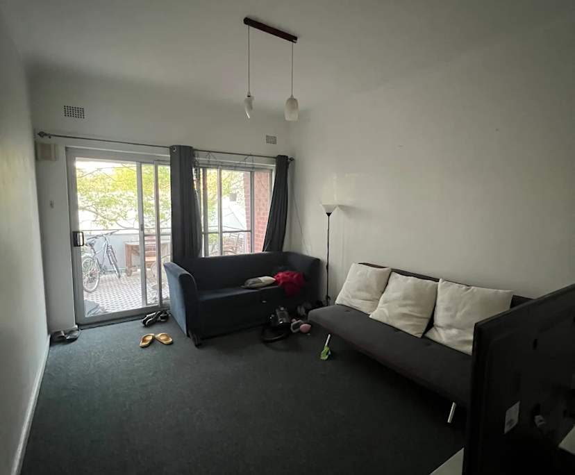 Furnished room in a share house