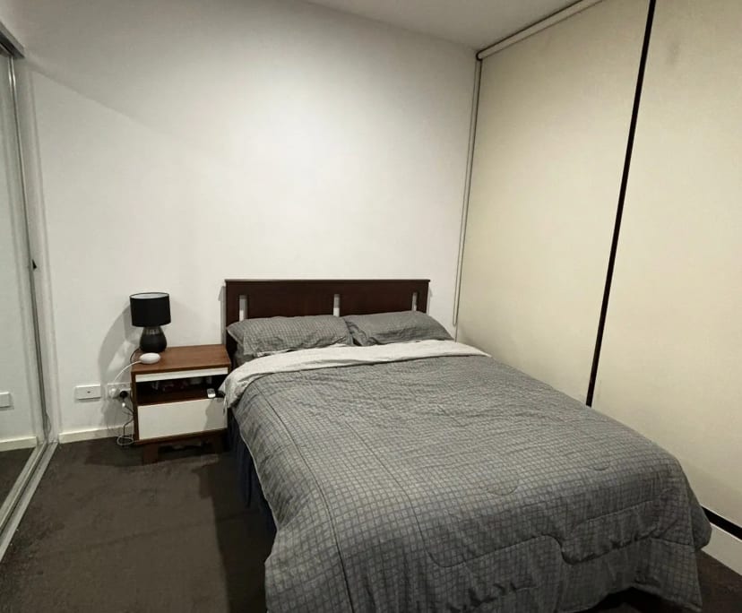 Furnished room in a flatshare