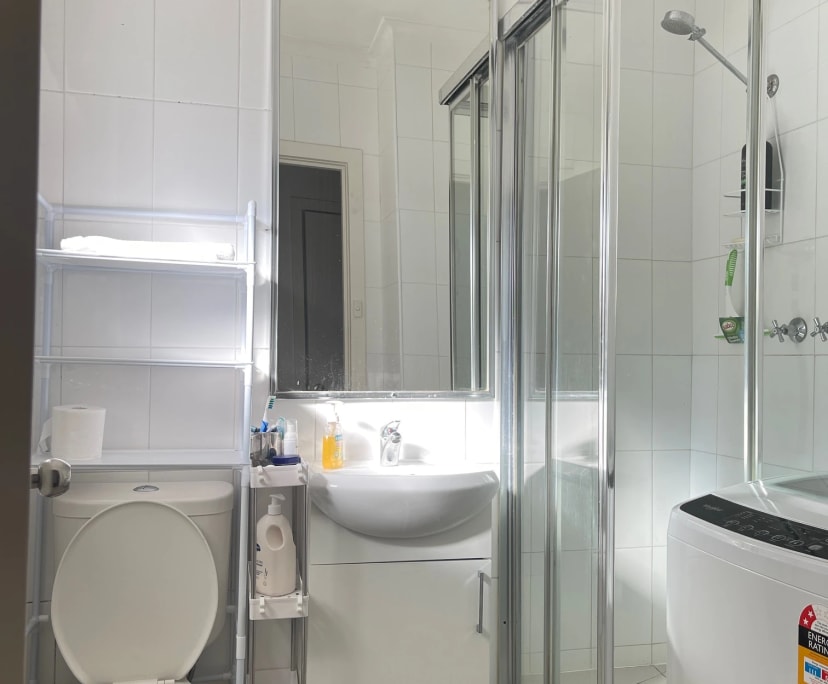 $330, Flatshare, 2 bathrooms, North Melbourne VIC 3051