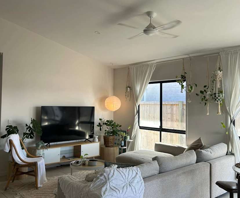 Room in a share house