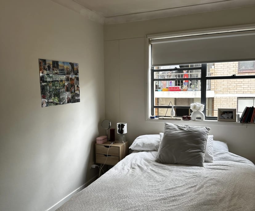 Furnished room in a flatshare