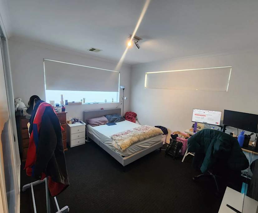 Unfurnished room in a share house